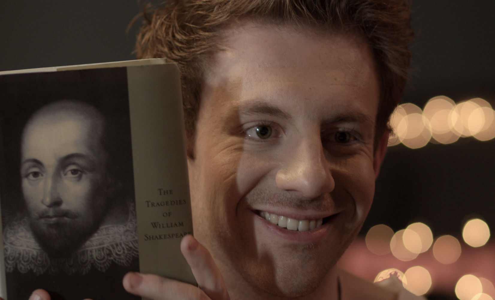 Craig Kelly as Ish in Living with the Dead: A Love Story